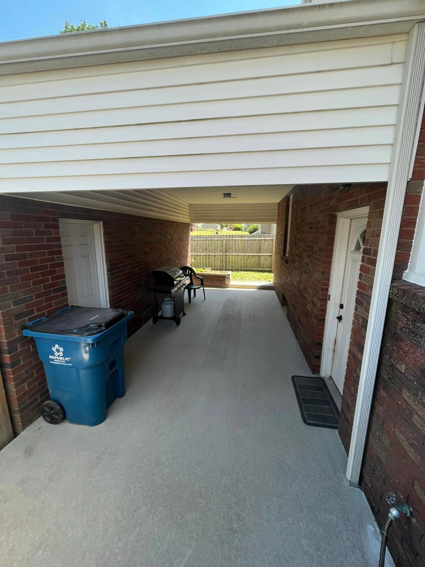 Covered breezeway slab